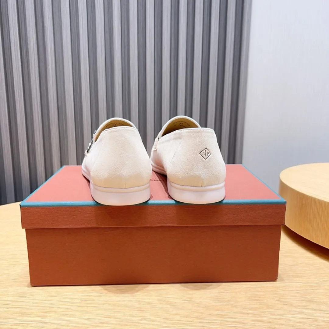 Men's Men's Shoes💰Men's Shoes💰440💰[loro piana] Couple's Style - The new moccasins are made of water-repellent treated suede uppers with rubber soles, a classic. The complex craftsmanship and meticulous structure make the shoes light and soft, allowing you to walk comfortably and freely. Perfect for wearing at the beach or out in the water during the summer. Women’s size: 35-40 Men’s size: 38-45